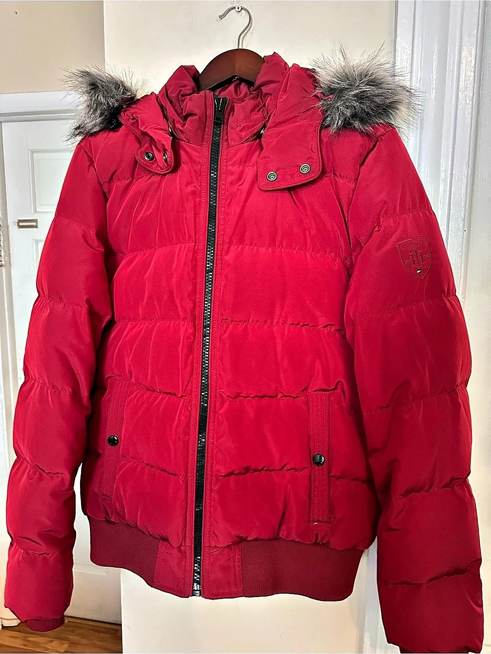 Tommy Hilfiger Men’s Heavyweight Down & Feather Bomber Puffer Jacket